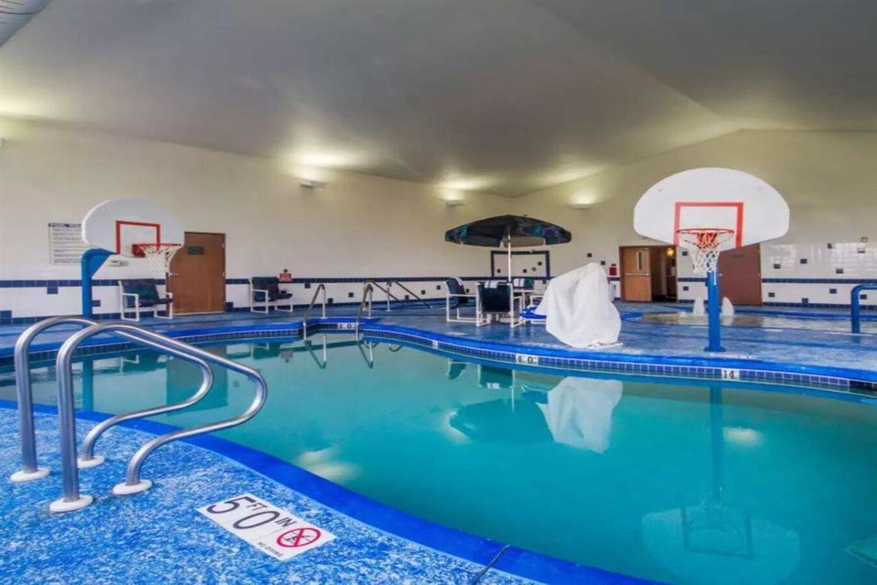 Deforest Comfort Inn & Suites Madison North מראה חיצוני תמונה