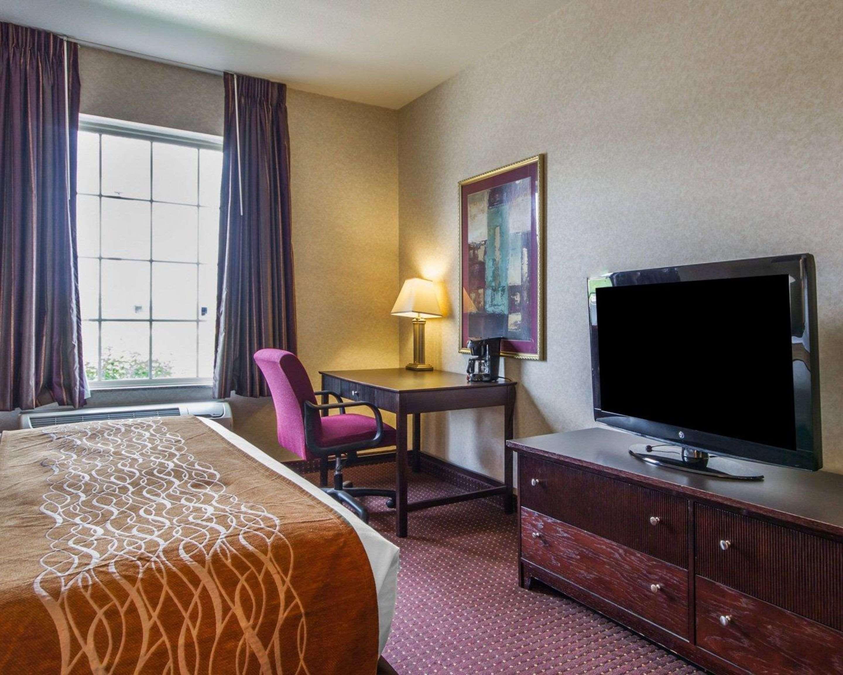 Deforest Comfort Inn & Suites Madison North מראה חיצוני תמונה