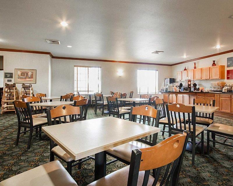 Deforest Comfort Inn & Suites Madison North מראה חיצוני תמונה