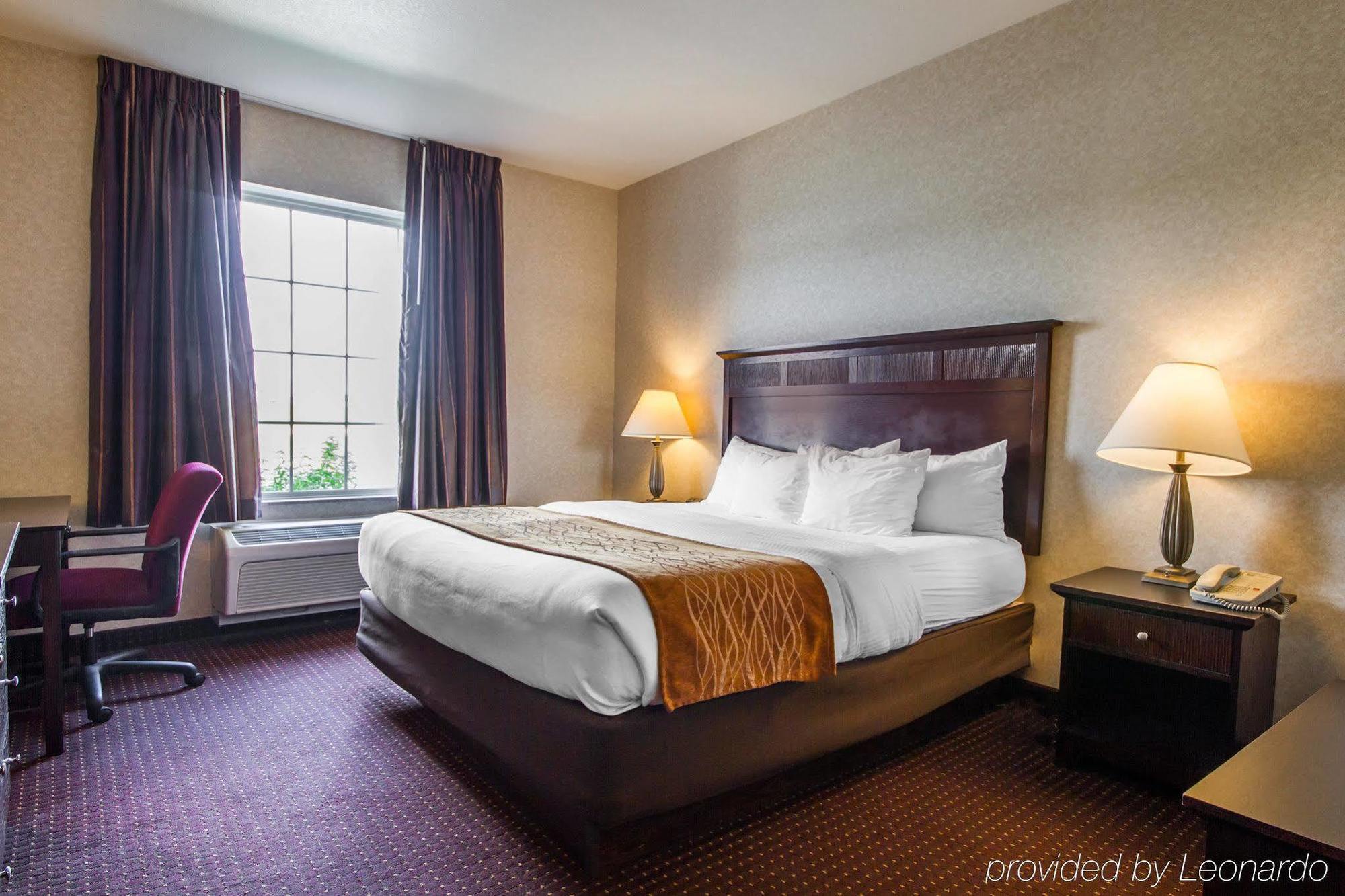 Deforest Comfort Inn & Suites Madison North מראה חיצוני תמונה